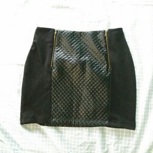 Faux leather mini skirt